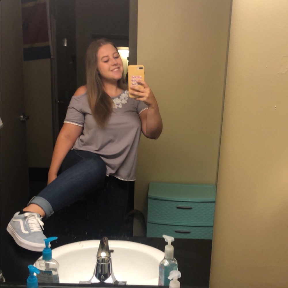 Meet your Posher, Christin
